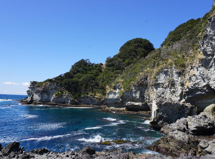 子浦日和山　海岸沿い２