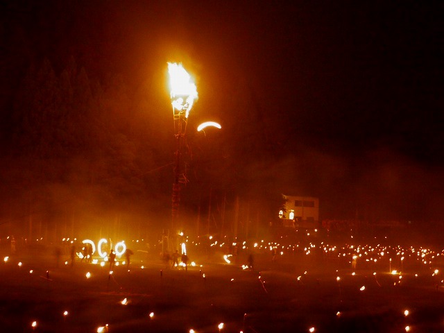 花背　火祭り 063.jpg