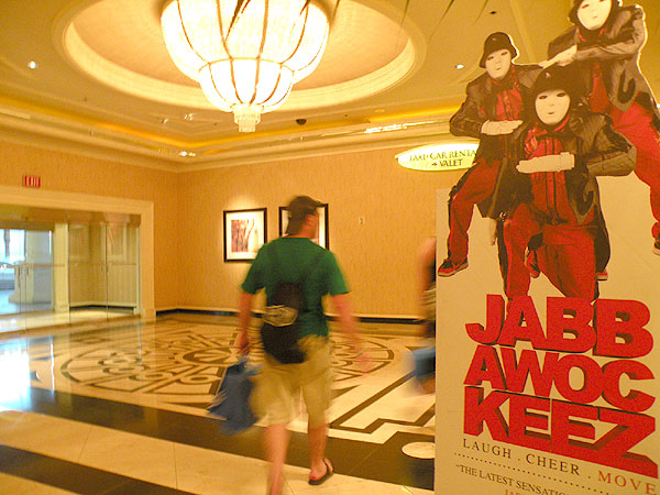 jabbawockeez_2012_05.jpg