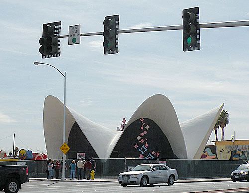 neonmuseum_1.jpg