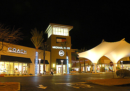 outlet_01_south.jpg