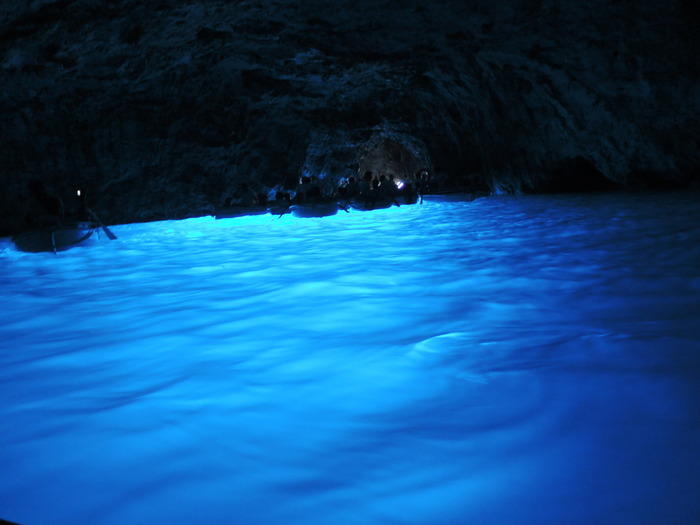 grotta azzurra 2.jpg