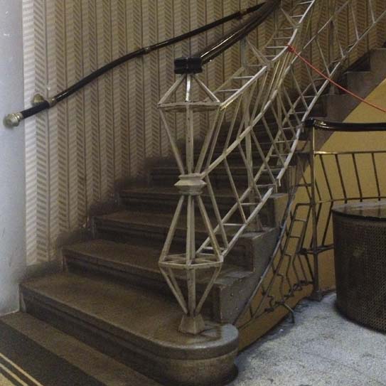 階段の手すり.jpg