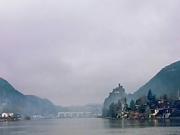 ウースチー・ナド・ラベム 地球の歩き方