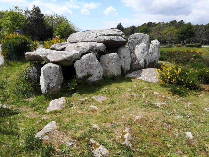 Arukikata16-Carnac5-Dolmen.jpg