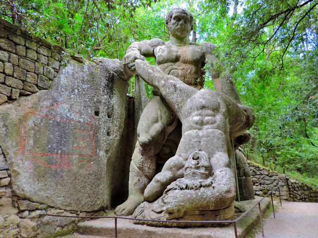 Bomarzo 12.JPG