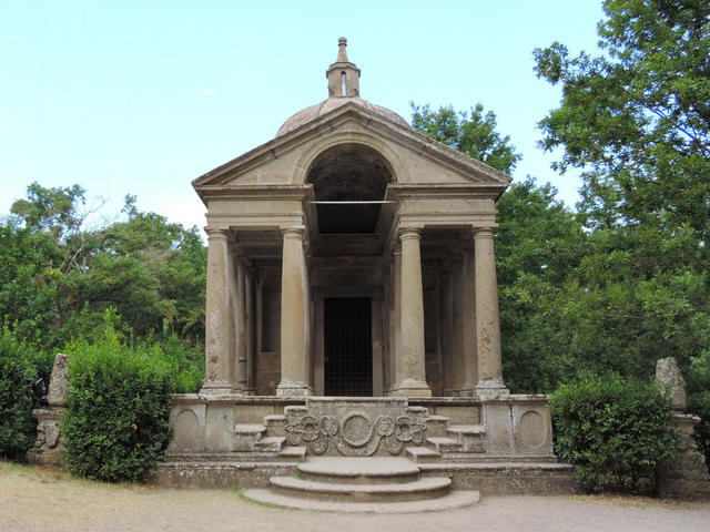 Bomarzo 6.JPG