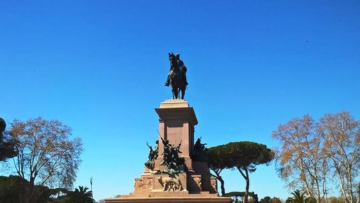 Piazzale Garibaldi_11.jpg