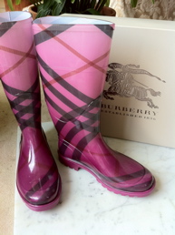 burbberyrainboots.jpg