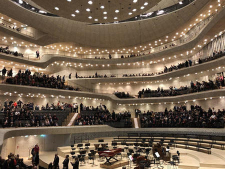 Elbphilharmonie_concert_hall02.jpg