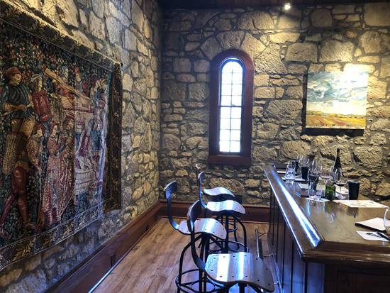 ChateauMontelena_tasting_room.jpg