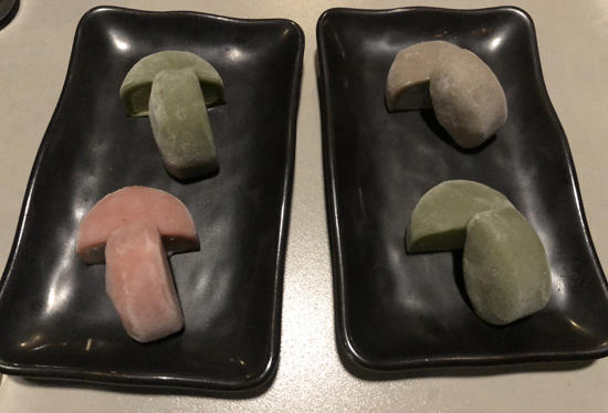 BlueRibbon_mochi_ice.jpg