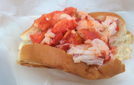 AbbotKinney_LobsterRoll.jpg