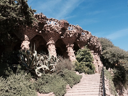 Barcelona_ParcGuelle_Steps.jpg