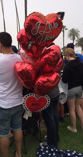 LAMarathon_ValentineBalloons.jpg