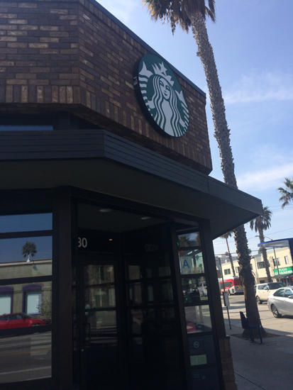 Starbucks_SantaMonica_Entrance.jpg