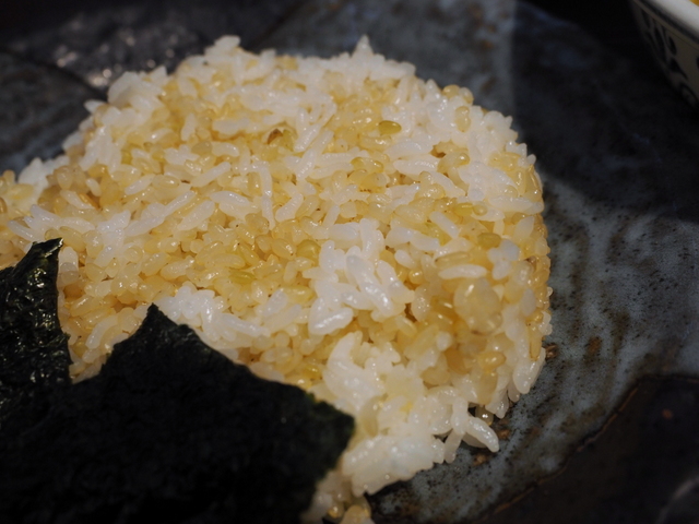 "Brown rice with sea weed