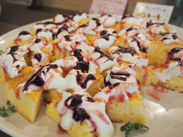 Three kinds of rice-flour-sweets