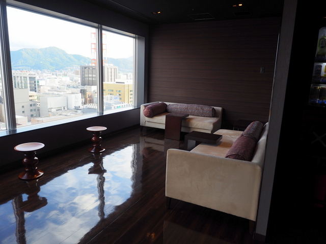 Lounge on the 18th floor
