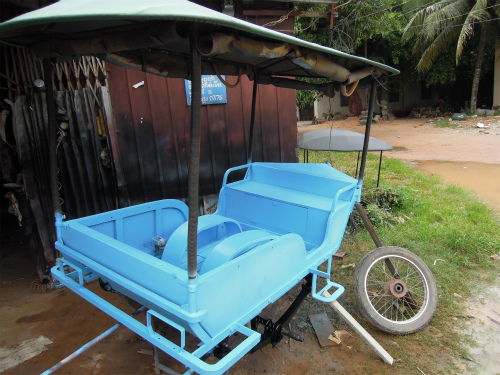 Tuk Tuk Painting (20).jpg