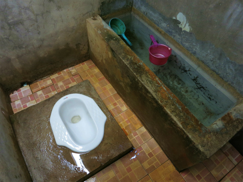 Toilet North (4).jpg