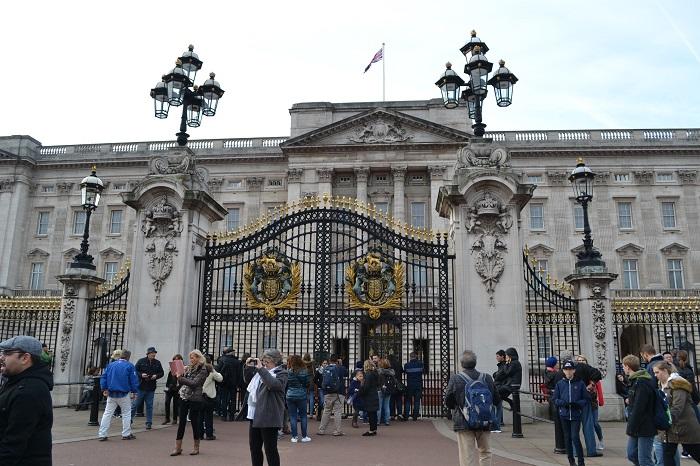 Buckingham Palace 1.JPG