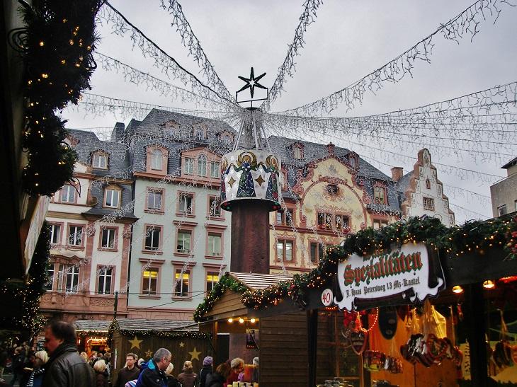 Weihnachtsmarkt_mainz.JPG