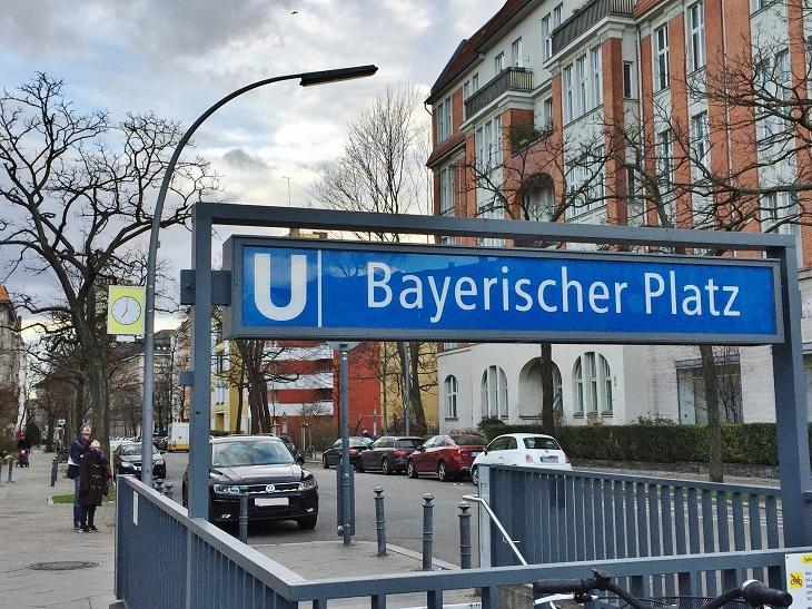 Bayerlischer Platz 1.JPG