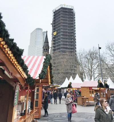 Weihnachtsmarkt_Gedachtniskirche 3.JPG