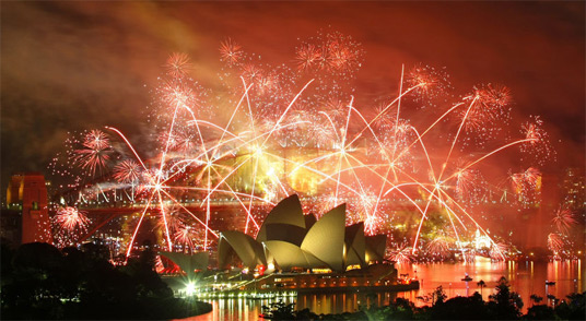 Sydney-New-Years-Eve-Fireworks-2009-2010.jpg