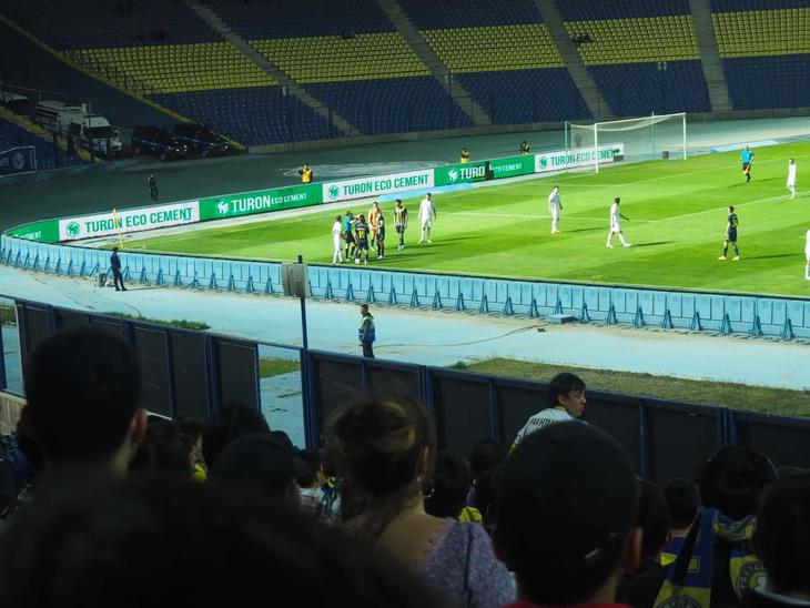 tashkent-paxtakor-football-match-atas-036-07.JPG