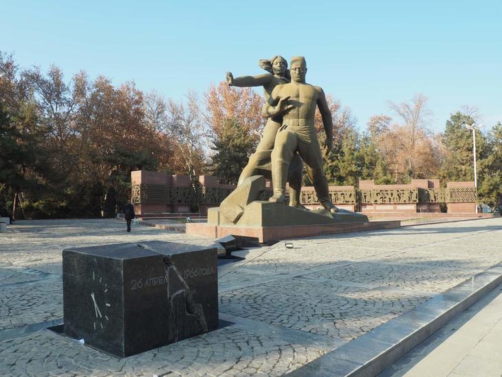 1-tashkent-monument-of-courage-atas-062-10.JPG