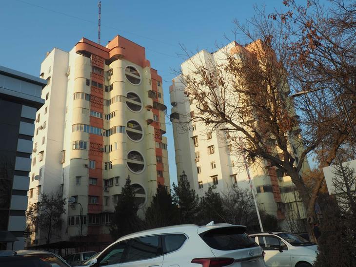 tashkent-apartment-building-atas-062-02.JPG