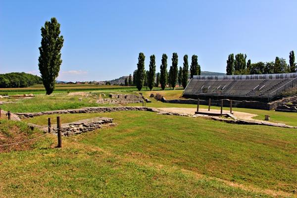 Carnantum-coloseum-600x400.JPG