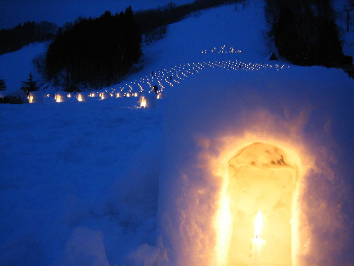 第11回かだる雪祭り写真　かまくら 110.jpgのサムネイル画像